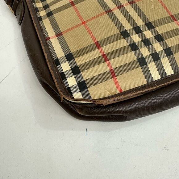Vintage Burberry Nova Check Canvas and Leather Messenger Bag - Picture 14 of 15